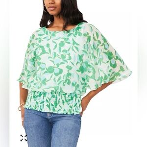 Sam and Jess Women’s Smocked Waist Top Medium in Green and White Floral Print